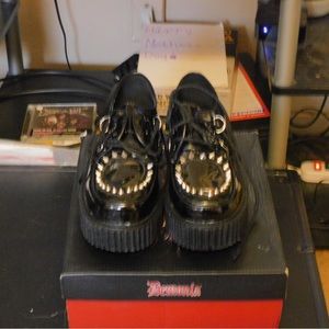 Demonia see through heart and spikes creepers